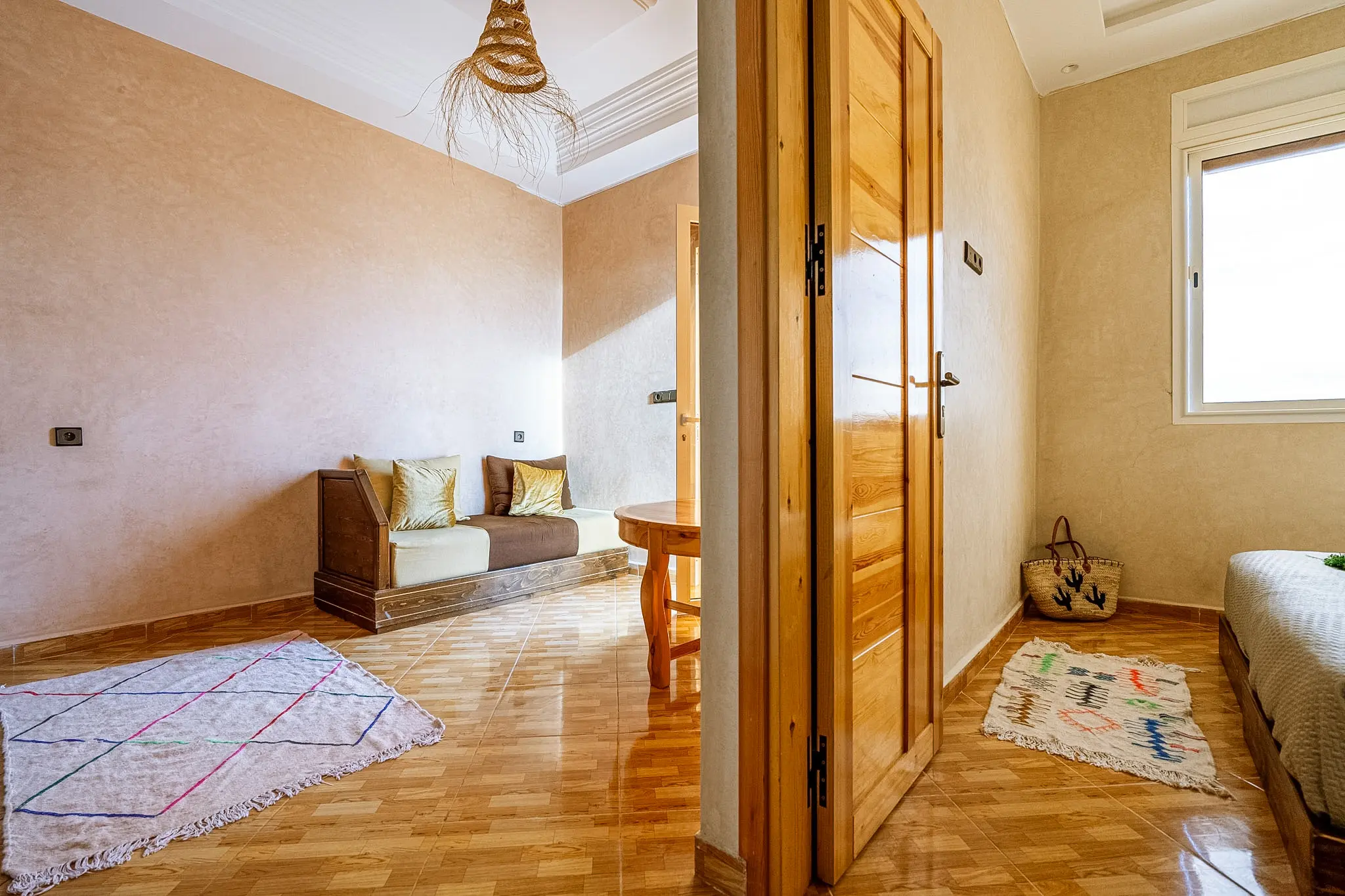 Apartment with Sea View For 6 People